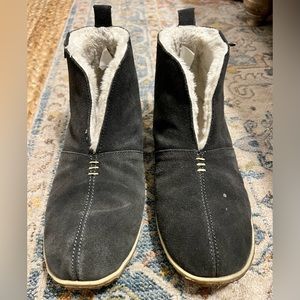 Minnetonka Tucson Booties Boots Slippers